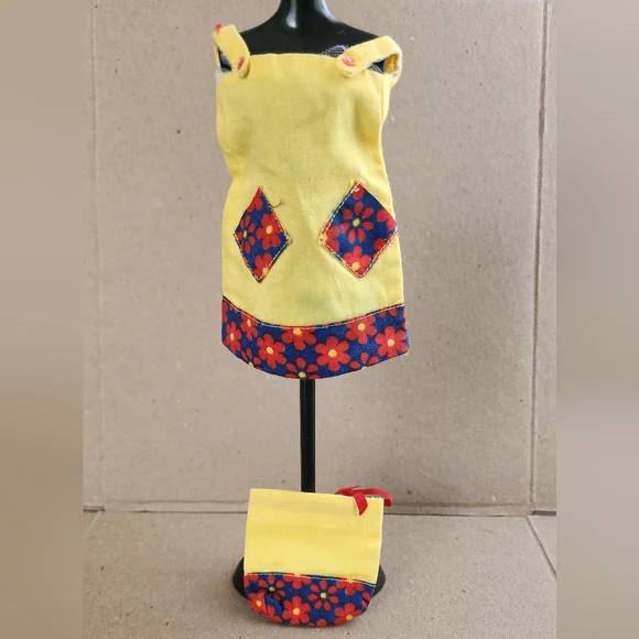 Francie "Summer Coolers" Dress,Tote And One By Shoe Barbie By Mattel Vtg - Picture 1 of 2